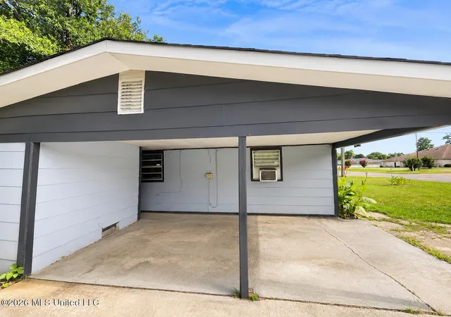 Homes for sale in Greenville, MS | 547 N Delta St, Greenville, MS 38703 | MLS# 4154453
