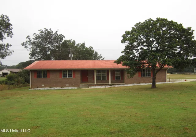 Homes for sale in New Albany, MS | 1558 Ms 30, New Albany, MS 38652 | MLS# 4155346