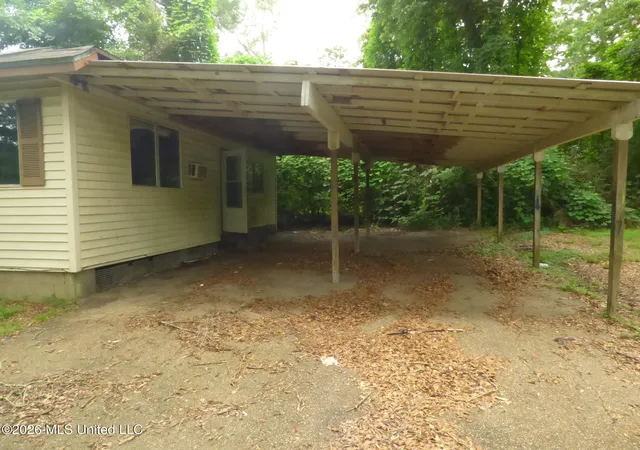 Photo 3 of Single family home for sale at 320 N Locust St, Mc Comb, MS 39648 | MLS# 4156259 | Listing updated on 2026-07-17