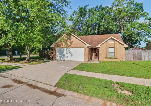 2nd image of 741 Whitney Dr, Biloxi, MS 39532 | MLS# 4154729