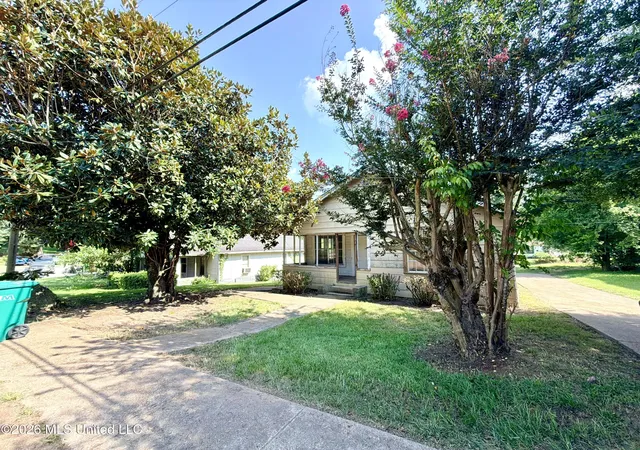 Homes for sale in Brookhaven, MS | 410 E Minnesota St, Brookhaven, MS 39601 | MLS# 4154660