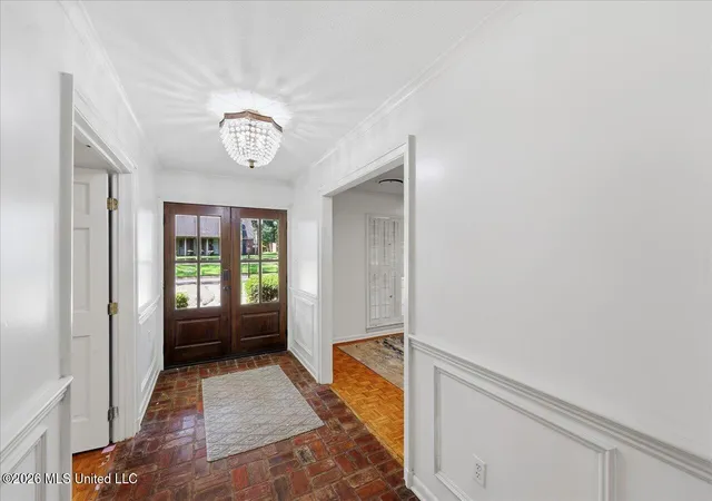 Photo 2 of Single family home for sale at 5440 Saratoga Dr, Jackson, MS 39211 | MLS# 4154626 | Listing updated on 2026-07-20