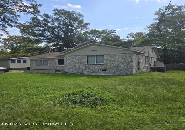 Photo 2 of Single family home for sale at 4634 Manila Dr, Jackson, MS 39206 | MLS# 4154547 | Listing updated on 2026-07-01