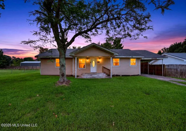 Photo 1 of Single family home for sale at 542 Saint John St, Bay Saint Louis, MS 39520 | MLS# 4154446 | Listing updated on 2026-07-01