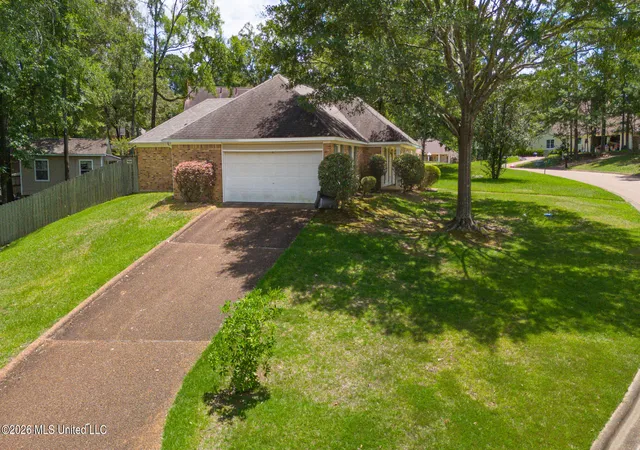 Photo 3 of Single family home for sale at 106 Deer Run, Pearl, MS 39208 | MLS# 4154557 | Listing updated on 2026-07-30