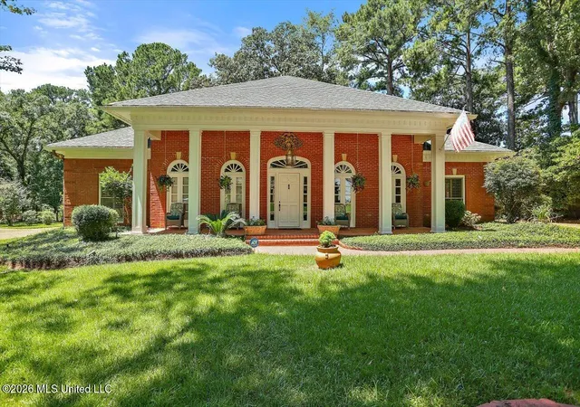 Photo 1 of Single family home for sale at 47 Avery Cir, Jackson, MS 39211 | MLS# 4154466 | Listing updated on 2026-07-22