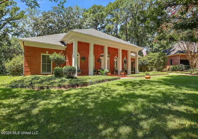 Photo 2 of Single family home for sale at 47 Avery Cir, Jackson, MS 39211 | MLS# 4154466 | Listing updated on 2026-07-22