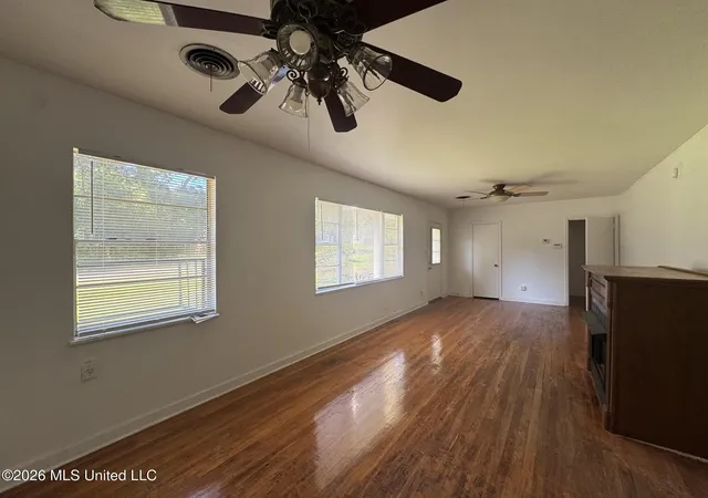 Photo 3 of Single family home for sale at 1044 Cooper Rd, Jackson, MS 39212 | MLS# 4155122 | Listing updated on 2026-07-08