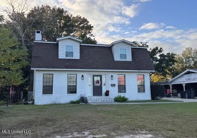 Photo 2 of Single family home for sale at 1309 Pascagoula St, Pascagoula, MS 39567 | MLS# 4154475 | Listing updated on 2026-07-29