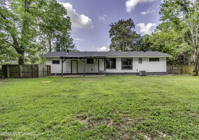 Homes for sale in Clinton, MS | 117 Hillcrest Dr, Clinton, MS 39056 | MLS# 4154525