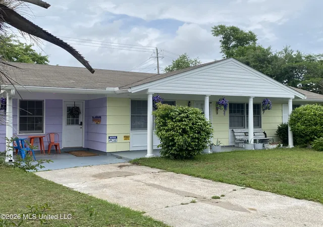 Photo 2 of Single family home for sale at 4332 Betts Cir, Gulfport, MS 39501 | MLS# 4154510 | Listing updated on 2026-08-01