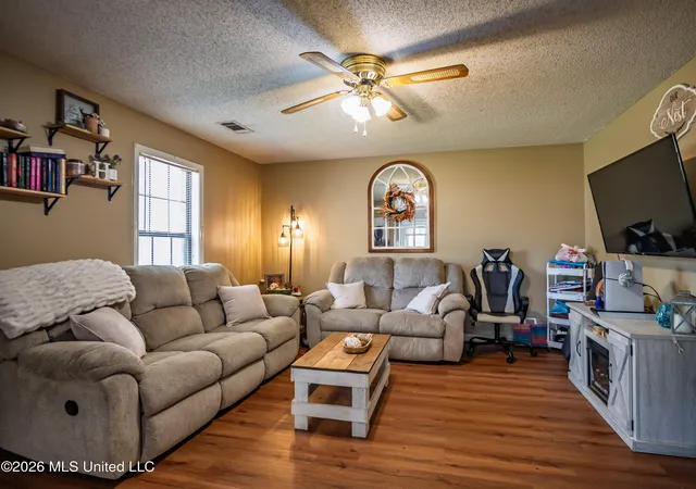 Homes for sale in Batesville, MS | 108 Dabney St, Batesville, MS 38606 | MLS# 4154516