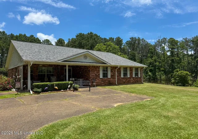 Homes for sale in Mc Comb, MS | 1015 Shady Lane Dr, Mc Comb, MS 39648 | MLS# 4154545
