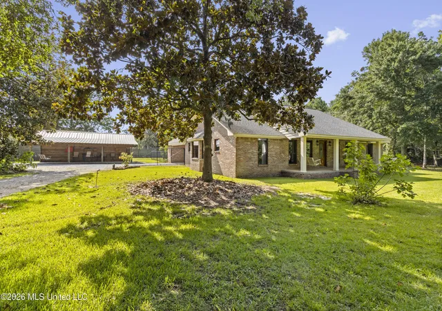 Photo 3 of Single family home for sale at 153 Pittman Rd, Ocean Springs, MS 39564 | MLS# 4154814 | Listing updated on 2026-09-16