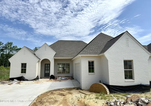 Homes for sale in Canton, MS | 392 Aurora Cir, Canton, MS 39046 | MLS# 4154619