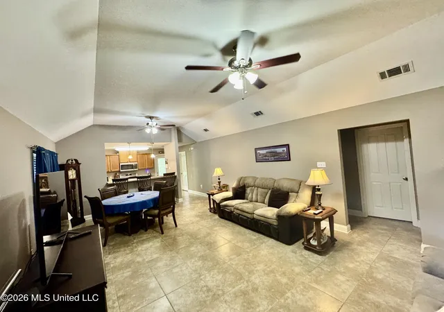 Photo 3 of Single family home for sale at 628 6th Street, Pearl River, LA 70452 | MLS# 4154575 | Listing updated on 2026-07-16