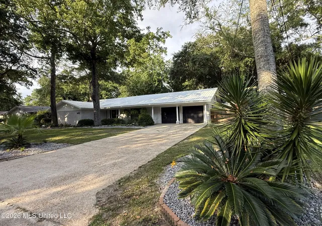 Homes for sale in Gautier, MS | 1412 Oldfield Dr, Gautier, MS 39553 | MLS# 4154589