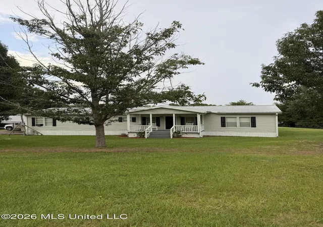 Homes for sale in Poplarville, MS | 130 Buck Branch School Rd, Poplarville, MS 39470 | MLS# 4154698