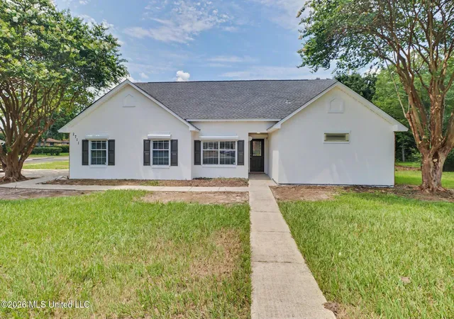 Homes for sale in Gulfport, MS | 2711 Palmer Dr, Gulfport, MS 39507 | MLS# 4154593