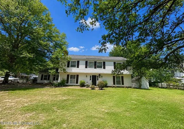 Photo 1 of Single family home for sale at 5202 Runnymede Rd, Jackson, MS 39211 | MLS# 4154594 | Listing updated on 2026-07-13