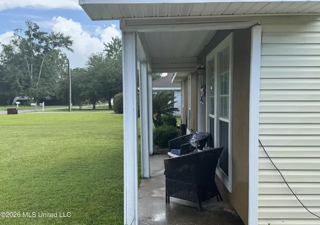 Homes for sale in Long Beach, MS | 126 N Seashore Ave, Long Beach, MS 39560 | MLS# 4154832