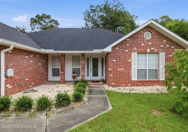 Homes for sale in Diamondhead, MS | 98175 Golf Club Dr, Diamondhead, MS 39525 | MLS# 4154624