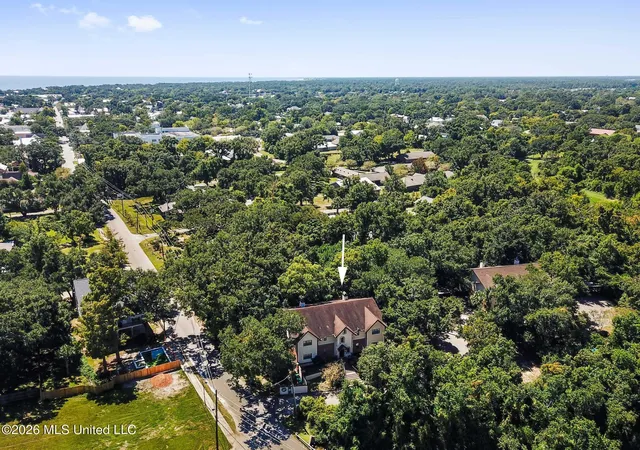 Homes for sale in Bay Saint Louis, MS | 530 N 2nd St, Bay Saint Louis, MS 39520 | MLS# 4154771