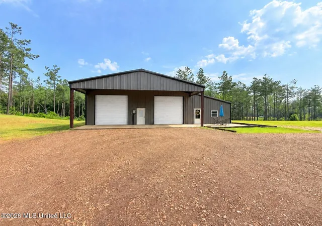 Homes for sale in Gore Springs, MS | 2495 Gore Springs Rd, Gore Springs, MS 38929 | MLS# 4154708