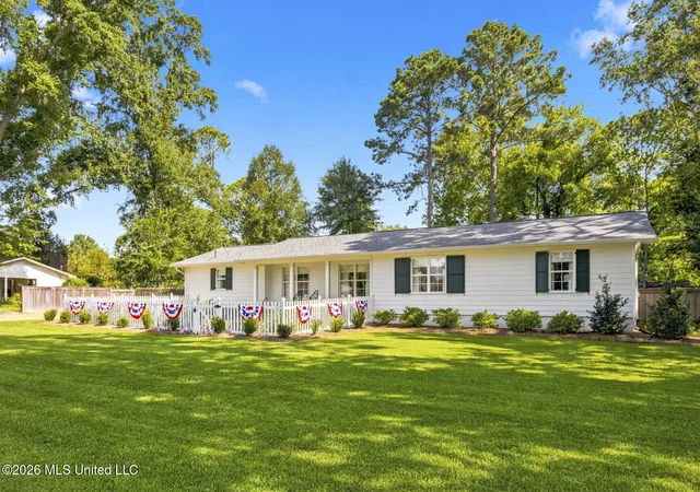 3rd image of 208 Saint Augustine Dr, Madison, MS 39110 | MLS# 4154653
