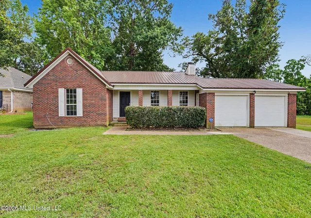 Photo 1 of Single family home for sale at 1965 Bayside Dr, Biloxi, MS 39532 | MLS# 4154678 | Listing updated on 2026-09-04