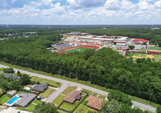 27th image of 631 Michelle Dr, Biloxi, MS 39532 | MLS# 4155363