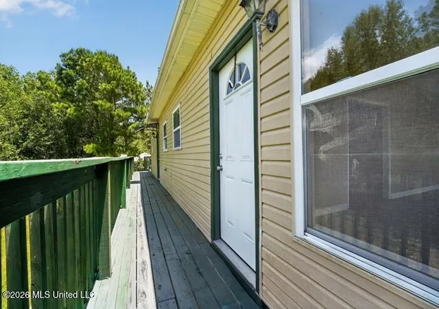 Photo 2 of Single family home for sale at 304 Vacation Ln, Waveland, MS 39576 | MLS# 4154674 | Listing updated on 2026-09-04