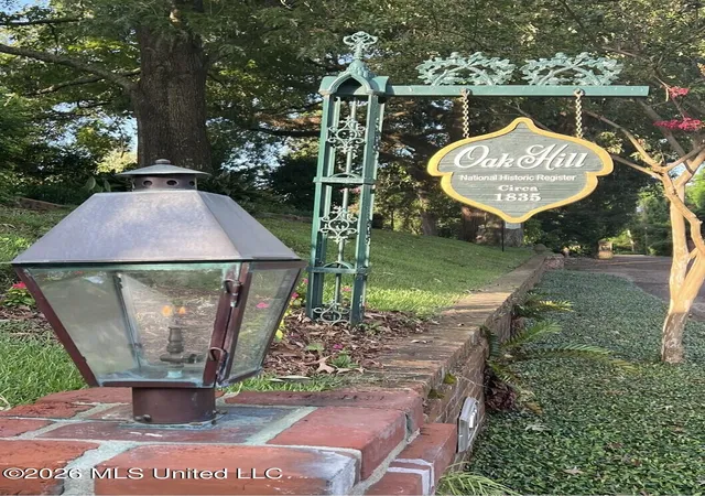 Homes for sale in Natchez, MS | 409 S Rankin St, Natchez, MS 39120 | MLS# 4154697