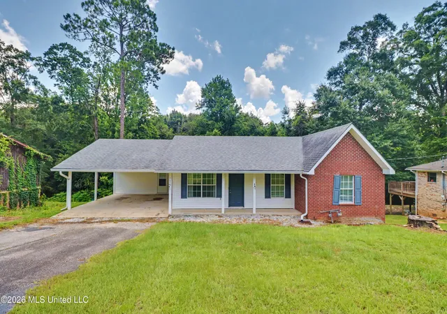 Homes for sale in Wiggins, MS | 407 S Dorothy St, Wiggins, MS 39577 | MLS# 4154743