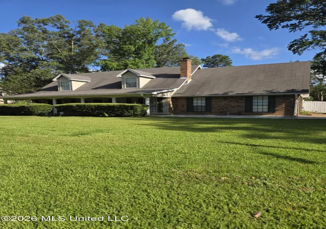 Homes for sale in Clinton, MS | 205 Casa Grande Dr, Clinton, MS 39056 | MLS# 4155537