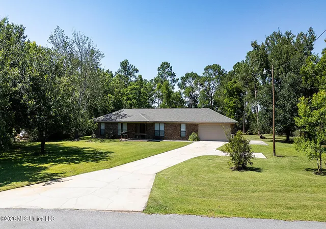 Homes for sale in Vancleave, MS | 13200 Pine Ave, Vancleave, MS 39565 | MLS# 4154689
