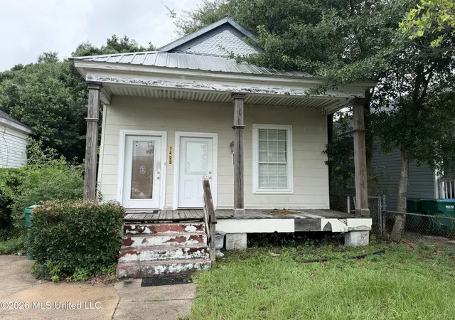 Homes for sale in Gulfport, MS | 1423 31st Ave, Gulfport, MS 39501 | MLS# 4154705