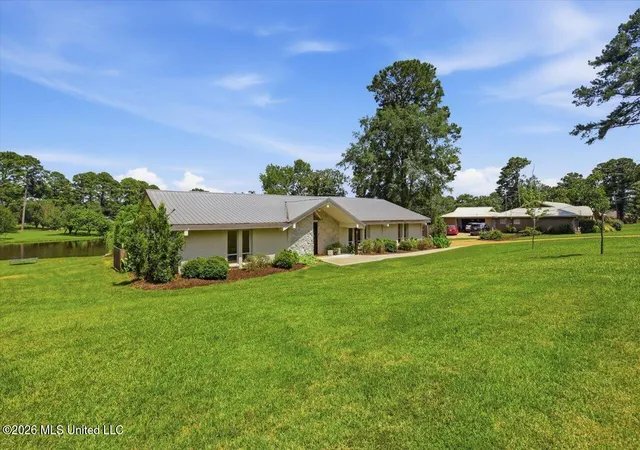Photo 3 of Single family home for sale at 238 Kiowa Dr, Madison, MS 39110 | MLS# 4154719 | Listing updated on 2026-09-20