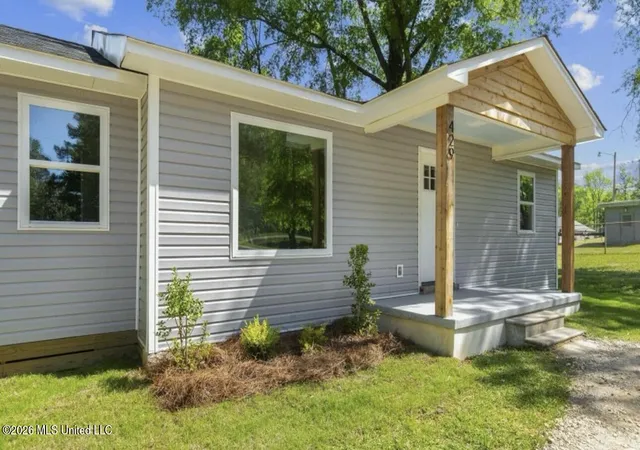 Photo 3 of Single family home for sale at 429 Old Whitfield Rd, Pearl, MS 39208 | MLS# 4155610 | Listing updated on 2026-10-07