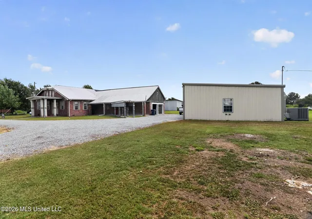 Homes for sale in Clarksdale, MS | 10644 Hwy 322 Bellview Rd, Clarksdale, MS 38614 | MLS# 4154828