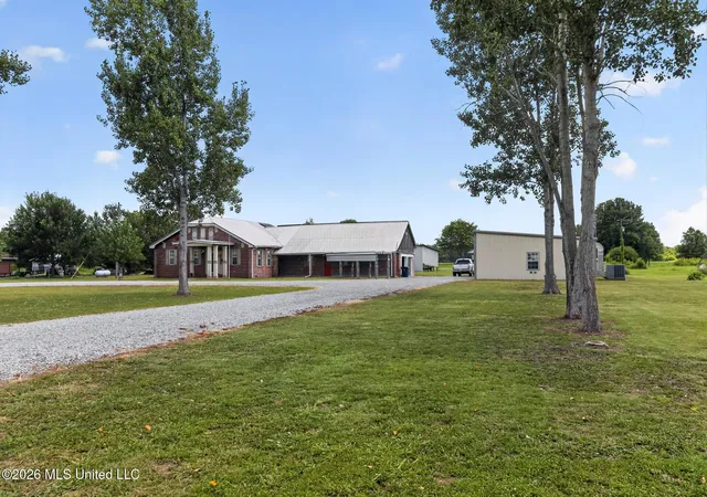 Homes for sale in Clarksdale, MS | 10644 Hwy 322 Bellview Rd, Clarksdale, MS 38614 | MLS# 4154828
