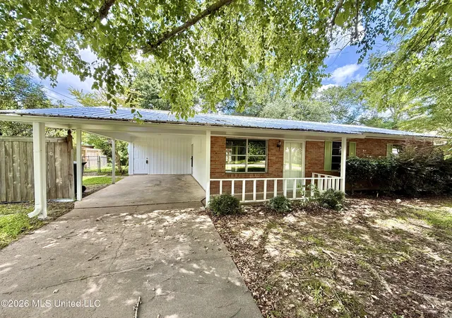 Homes for sale in Crystal Springs, MS | 101 Baker St, Crystal Springs, MS 39059 | MLS# 4154839