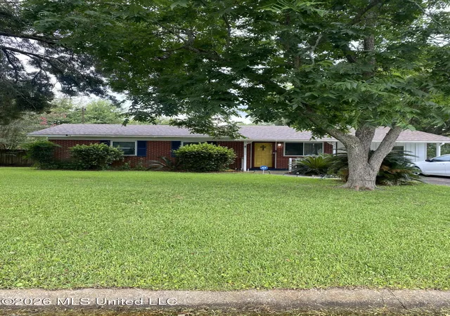 Photo 2 of Single family home for sale at 717 Carter Dr, Gulfport, MS 39507 | MLS# 4154799 | Listing updated on 2026-09-15