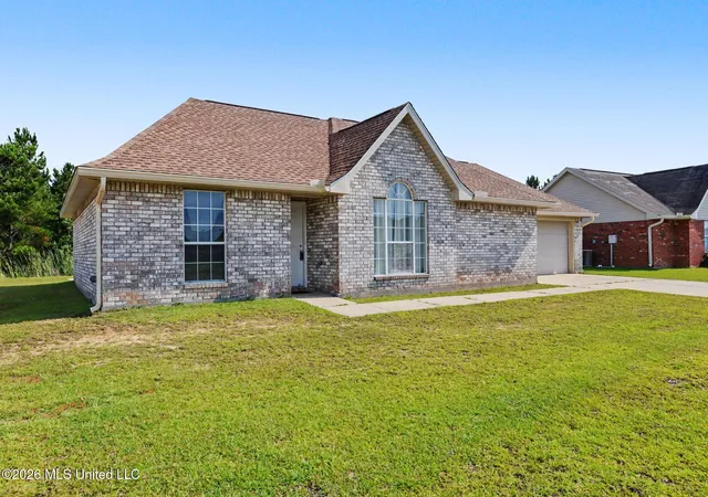 Photo 2 of Single family home for sale at 2313 Paula Cir, Ocean Springs, MS 39564 | MLS# 4154739 | Listing updated on 2026-09-18