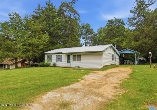 Homes for sale in Florence, MS | 1141 Gunter Rd, Florence, MS 39073 | MLS# 4154735