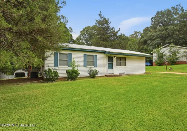 Homes for sale in Florence, MS | 1141 Gunter Rd, Florence, MS 39073 | MLS# 4154735