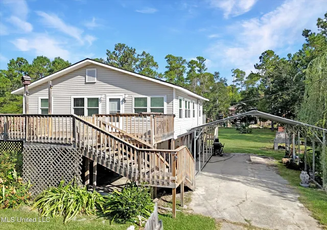 Homes for sale in Bay Saint Louis, MS | 4098 14th St, Bay Saint Louis, MS 39520 | MLS# 4154744