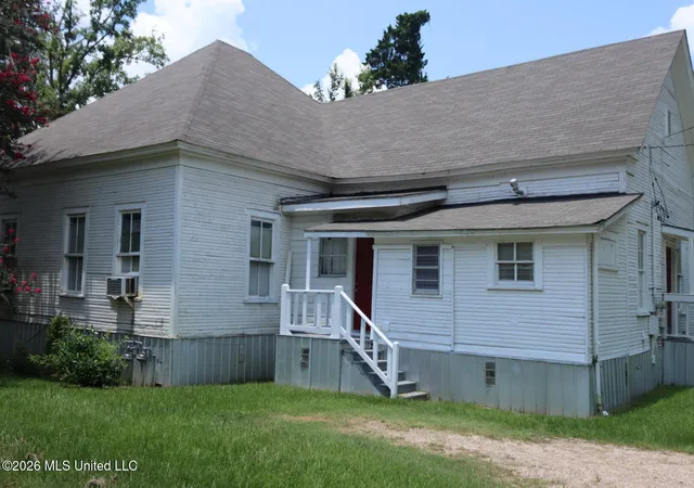 Homes for sale in Brookhaven, MS | 802 Union St, Brookhaven, MS 39601 | MLS# 4155089