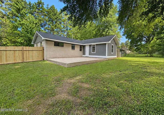 Photo 27 of Sale Pending at 561 Colonial Dr, Holly Springs, MS 38635 | MLS# 4156337 | Listing updated on 2026-08-22