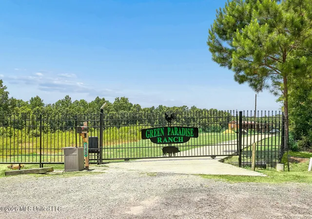 Photo 3 of Multi family home for sale at 140 Sugar Crk Rd, Carriere, MS 39426 | MLS# 4154763 | Listing updated on 2026-07-10